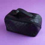 Cosmetiquera-miniso-acolchada-con-asa-negro-Miniso-6-18128