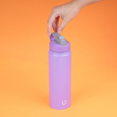 Vaso de acero inoxidable de color solido con asa y tapa con sorbete 900 ml púrpura -  Miniso