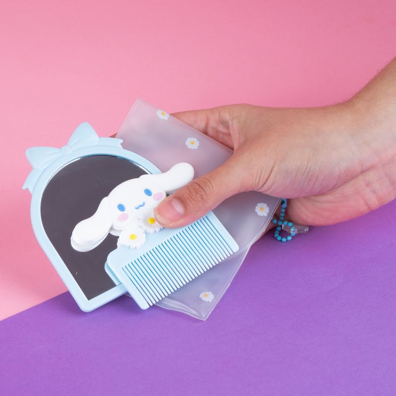 Espejo-con-peine-cinnamoroll-mini-Sanrio-2-9936