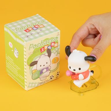 Blindbox con figura sanrio pochacco diversion en la escuelita -  Sanrio