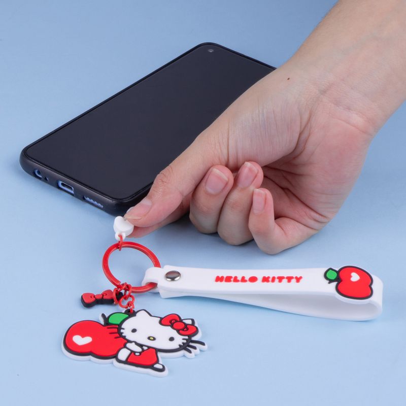 Adorno-colgante-con-correa-hello-kitty-apple-collection-blanca-Sanrio-2-19203