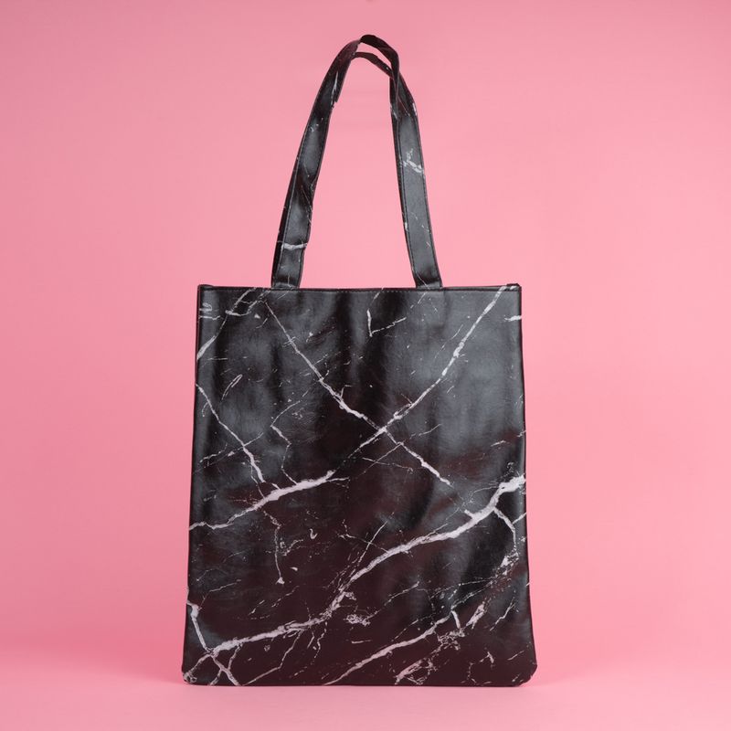 Mochila-de-moda-serie-black-white-marmoleado-negro-Miniso-7-19356