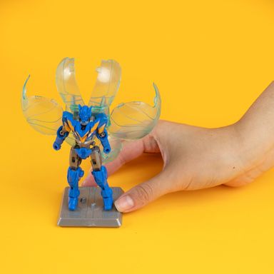 Juguete transformable modelo A de 10.5cm x 7.5cm x 12cm serie miniso -  Miniso