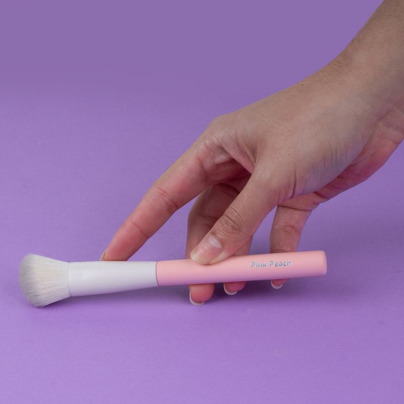 Peach-pink-series-brocha-de-contorno-inclinada-Miniso-2-15582