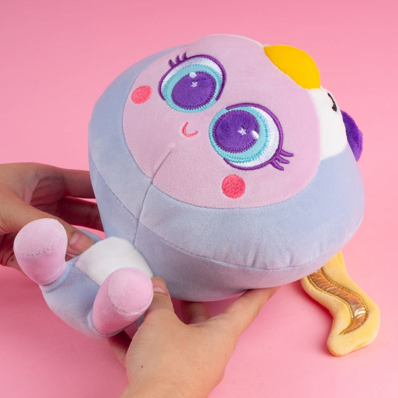 Peluche-con-gorro-de-ping-ino-serie-distroller-Distroller-2-19251