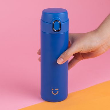 Termo botella aislada de color sólido con tapa abatible automática 420 ml azul -  Miniso