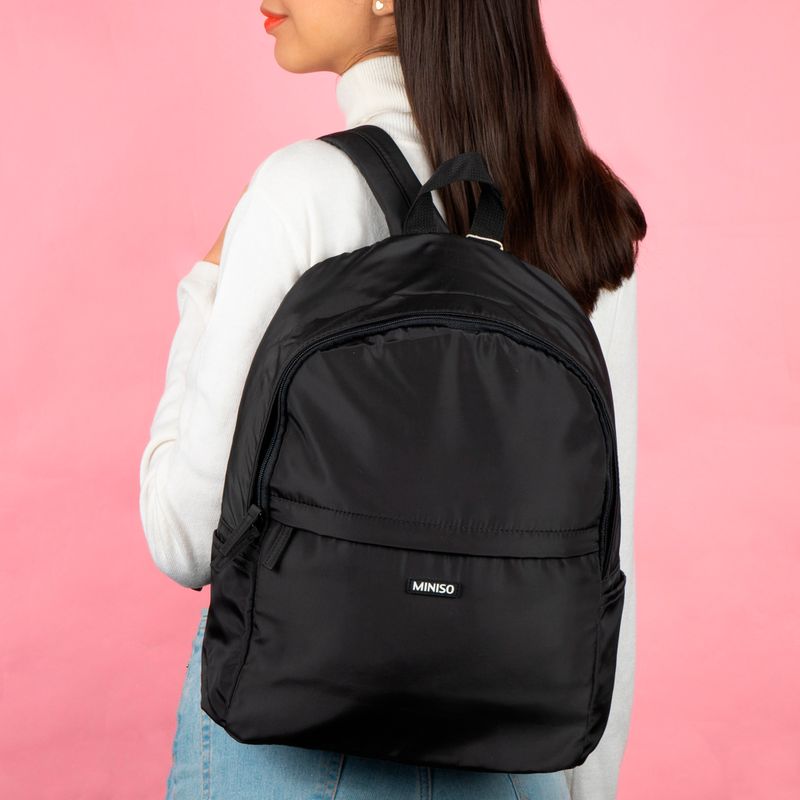 Mochila-miniso-colecci-n-viaja-con-estilo-negro-Miniso-2-16980