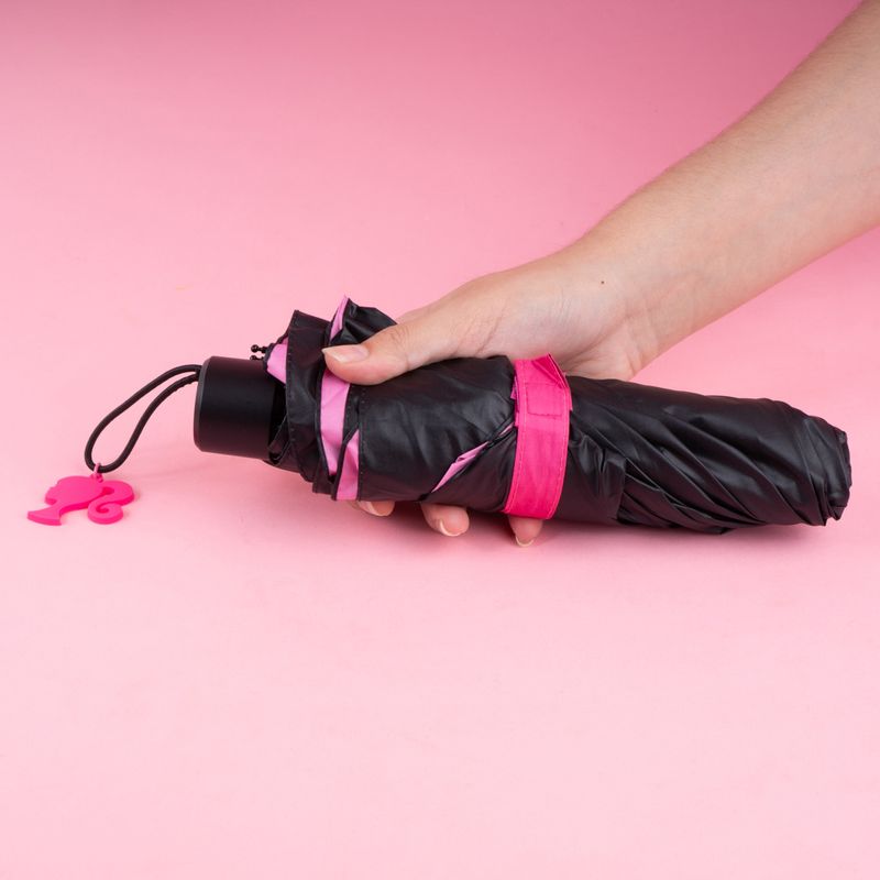Paraguas-y-sombrillas-barbie-collection-rosa-con-negro-Barbie-2-17319
