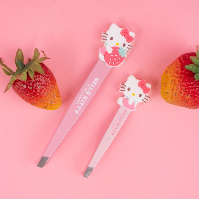 Kit-de-pinzas-para-cejas-strawberry-collection-Sanrio-Kit-de-pinzas-para-cejas-strawberry-collection-Sanrio-4-19741
