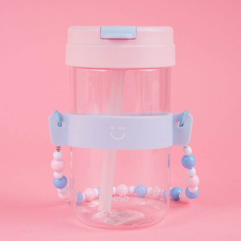 Vaso-de-pl-stico-con-tapa-abatible-y-correa-con-cuentas-500-ml-rosa-Miniso-8-19862