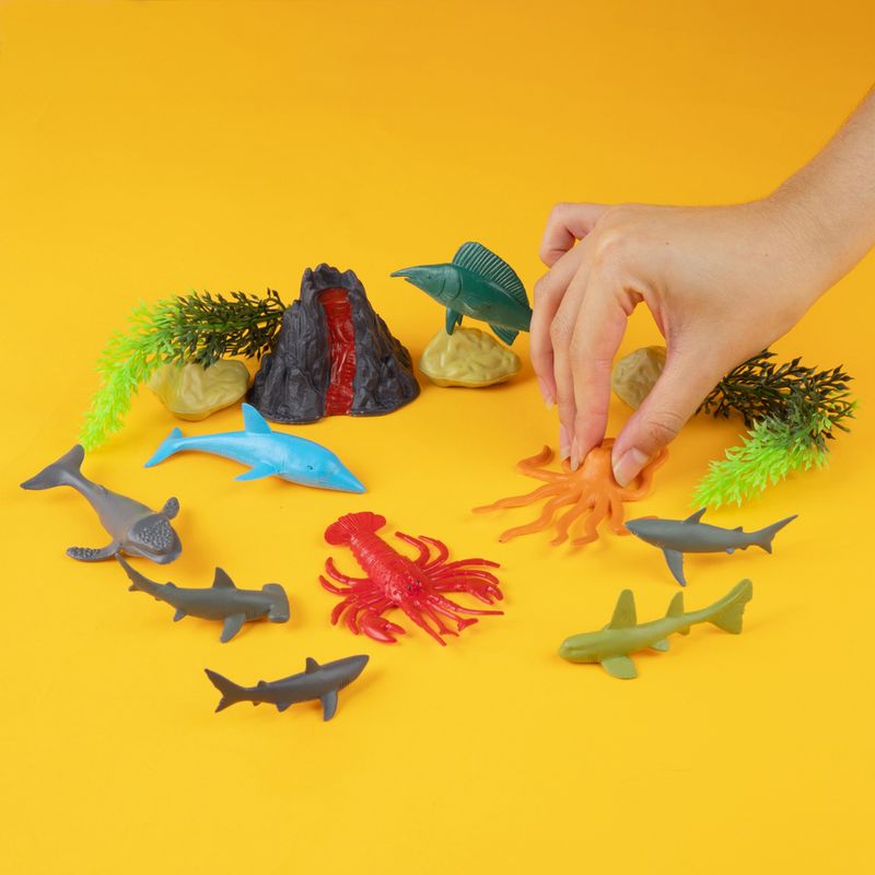 Set-para-jugar-tacho-de-animales-del-oce-no-8-5cm-x15-5cm-serie-miniso-Miniso-2-20044