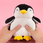 Peluche-mini-pen-pen-de-17-cm-negro-serie-mini-family-Mini-Family-2-20361
