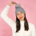 Gorro-tejido-con-pompon-miniso-gris-Miniso-2-20269