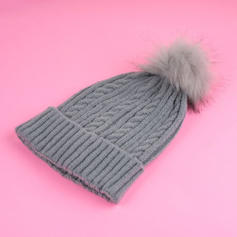 Gorro-tejido-con-pompon-miniso-gris-Miniso-5-20269