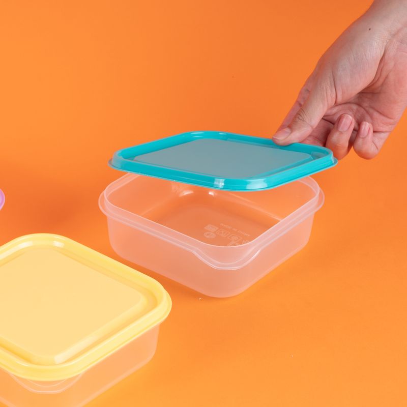 Taper-para-alimentos-cuadrados-coloridos-650-ml-3-piezas-Miniso-2-20965