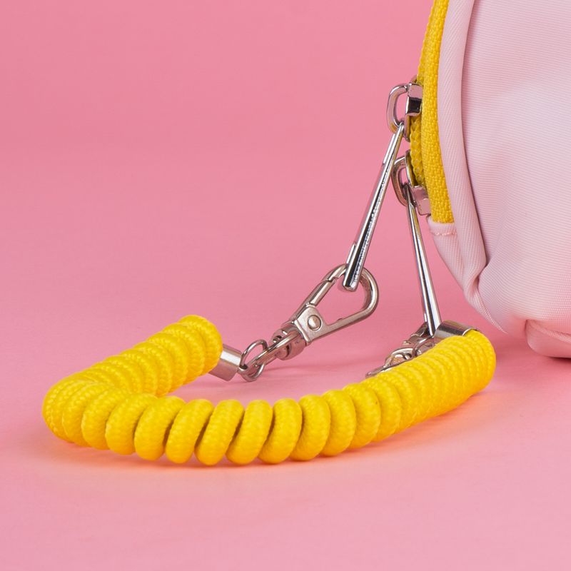Cosmetiquera-semi-circular-sanrio-pochacco-Sanrio-3-21056