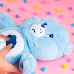 Peluche-oso-gru-n-28cm-x-28cm-x-39cm-serie-care-bears-Care-Bears-2-21102