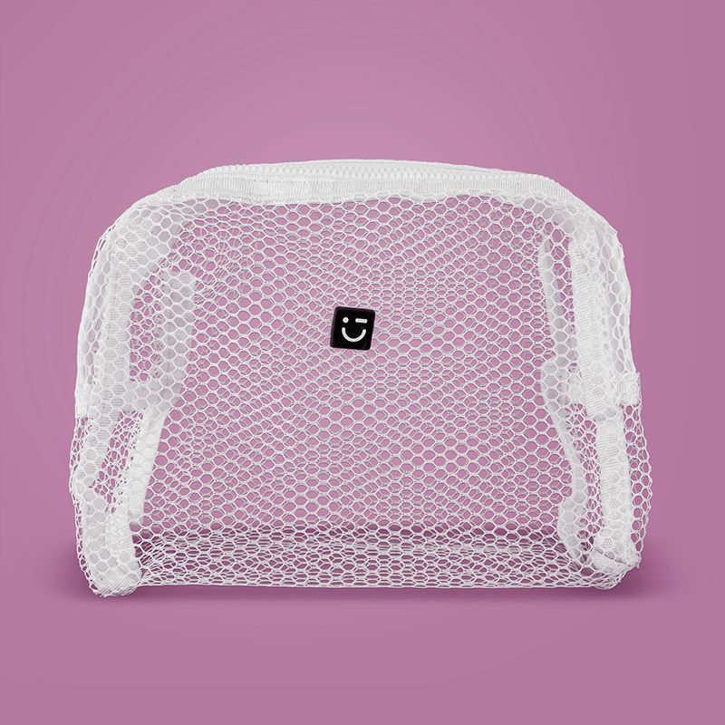 Set-de-cosmetiqueras-red-serie-black-white-blanco-3-pzas-Miniso-2-21115