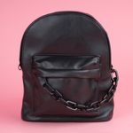 Mochila-de-moda-serie-black-white-cadena-negro-Miniso-7-21120