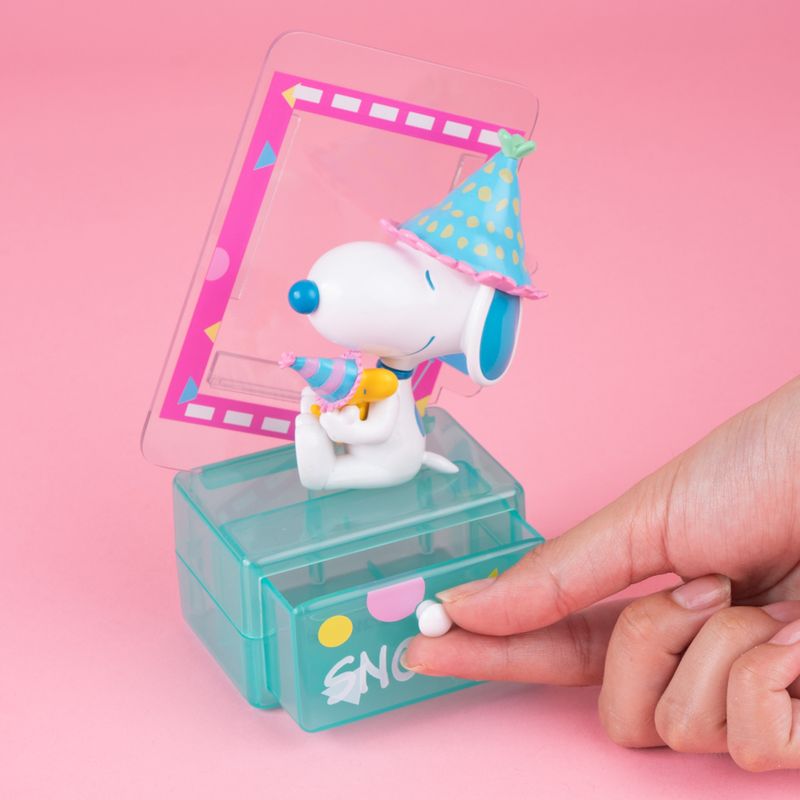 Blindbox-con-figura-snoopy-fiesta-Snoopy-2-20979