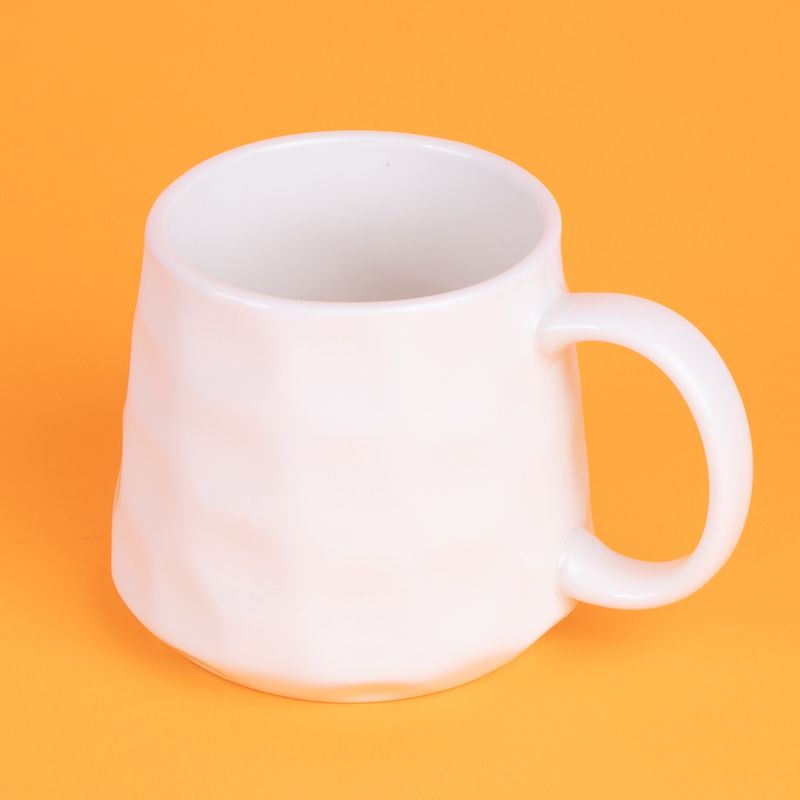 Taza-con-relieve-de-color-liso-360-ml-blanca-Miniso-5-21262