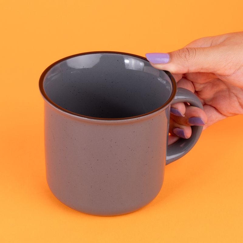Taza-con-puntos-negros-390-ml-gris-Miniso-2-21267