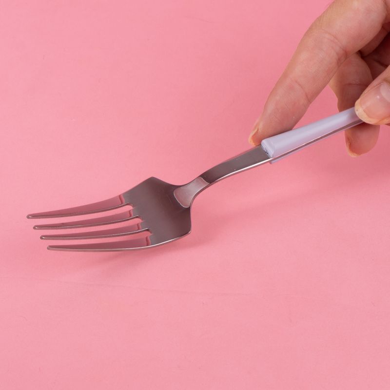 Tenedor-de-mesa-con-mango-en-forma-de-reloj-de-arena-degradado-rosa-Miniso-2-21225