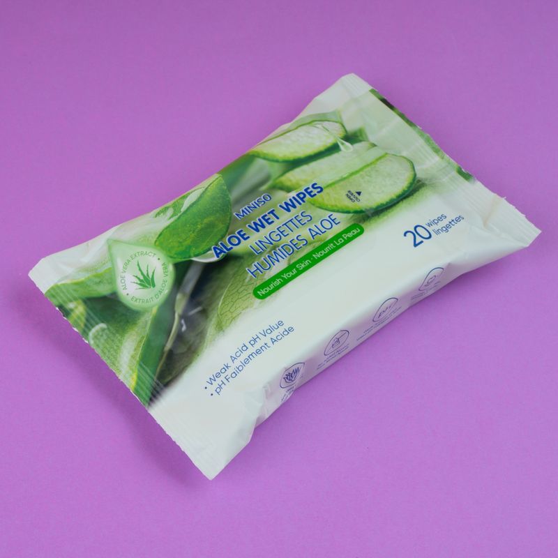 Toallitas-humedas-de-aloe-20-toallitas-x-4-paquetes-Miniso-4-21716