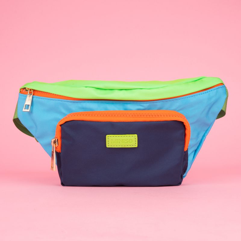 Bolso-estilo-cangurera-miniso-serie-bloques-de-color-azul-Miniso-6-21945