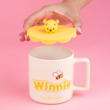 Taza de cerámica de la colección disney winnie the pooh con tapa de silicona 425 ml -  Winnie The Pooh