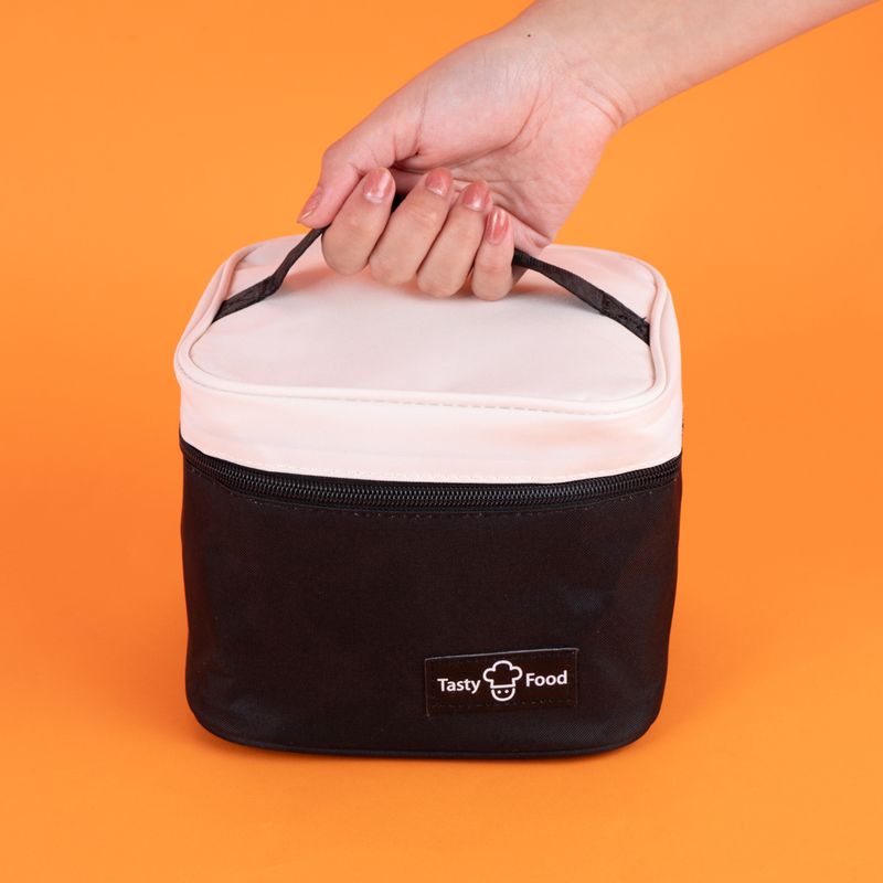 Lonchera-miniso-bloques-de-color-serie-mousse-cuadrada-negro-y-blanco-Miniso-2-22019