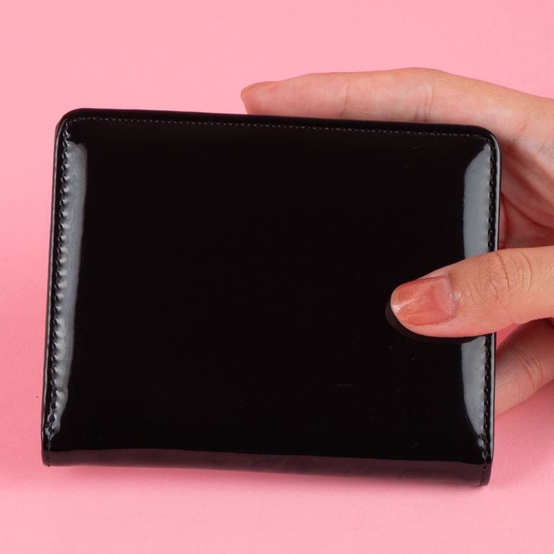 Tarjetero-miniso-charol-negro-Miniso-2-22021