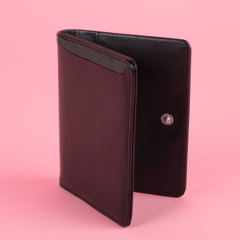 Tarjetero-miniso-charol-negro-Miniso-6-22021