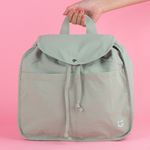 Mochila-de-moda-con-solapa-colecci-n-careculture-verde-Miniso-2-22066