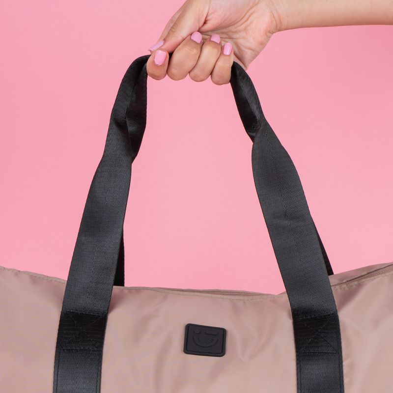 Bolso-tote-maxi-miniso-serie-gender-neutral-beige-Miniso-7-22097