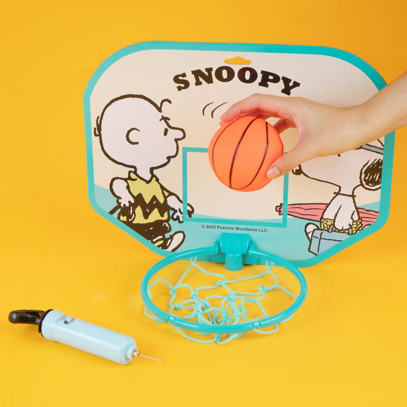 Juego-de-basket-summer-travel-collection-37cm-x-29cm-x-3cm-serie-snoopy-Snoopy-2-22259