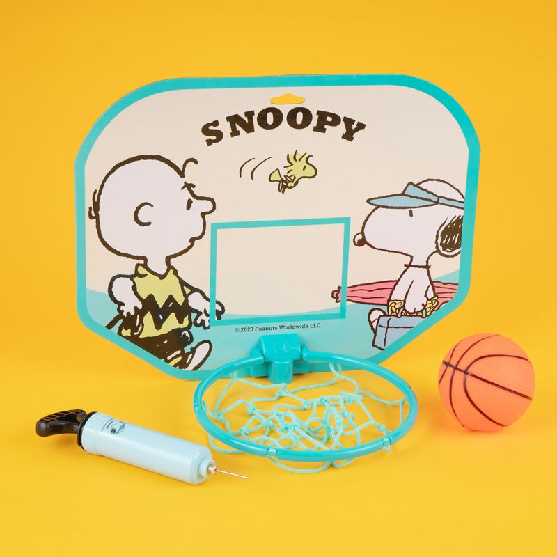 Juego-de-basket-summer-travel-collection-37cm-x-29cm-x-3cm-serie-snoopy-Snoopy-4-22259