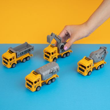 Juguete terrestre vehiculo de ingenieria de inercia set 4 uds 28cm x 4.5cm x 23.5cm serie miniso -  Miniso