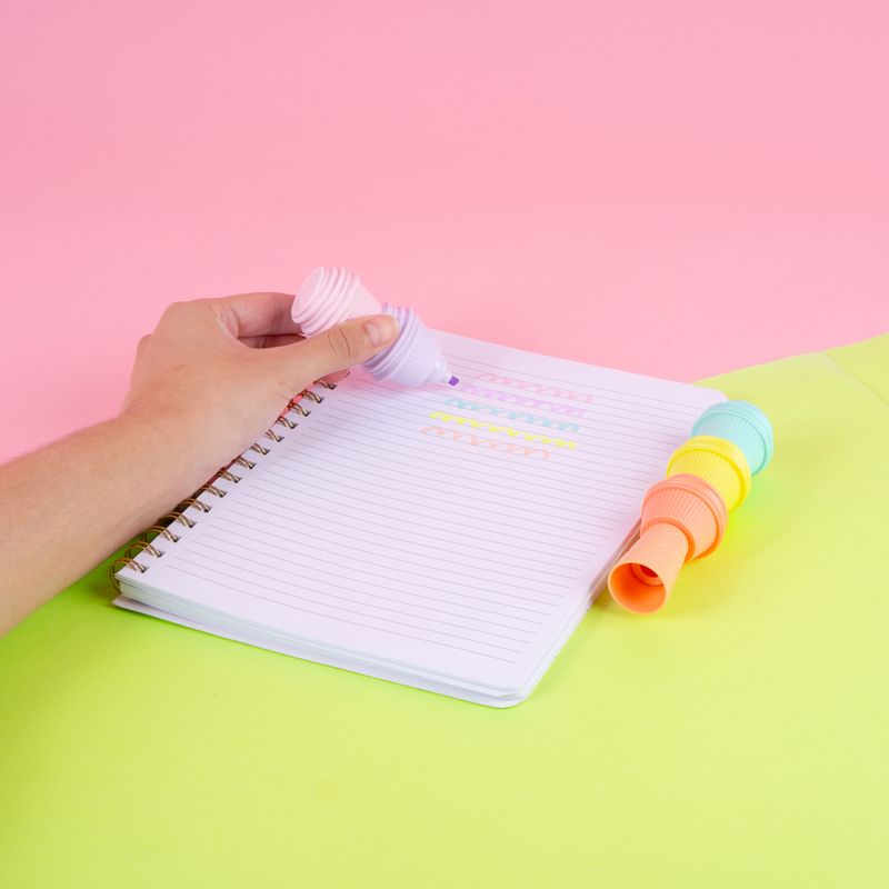 Plum-n-fluorescente-multiparte-cake-19-3cm-serie-miniso-Miniso-2-22356