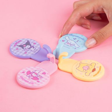 Ganchos adhesivos a cuadros de personajes de sanrio 4 piezas -  Sanrio
