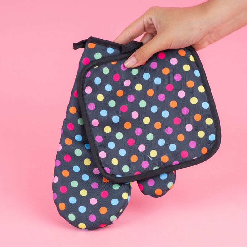 Set-de-guante-y-agarradera-para-cocina-miniso-serie-puntos-de-colores-negro-Miniso-2-22164