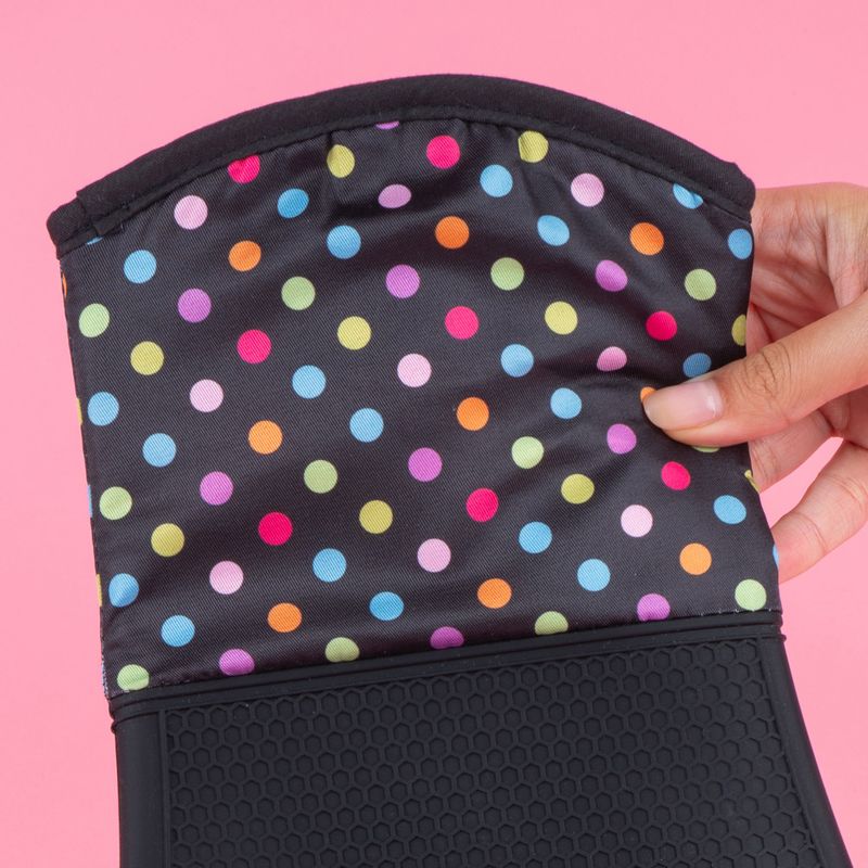 Guante-para-horno-miniso-serie-puntos-de-colores-negro-Miniso-5-22165