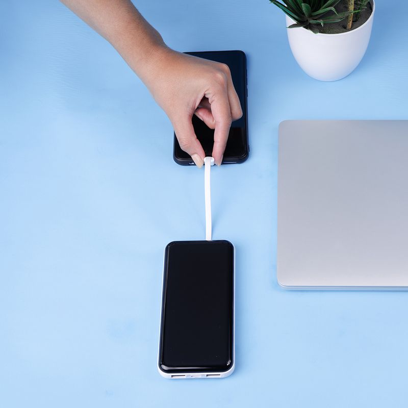 Powerbank-10000-mah-con-4-cables-incorporados-blanco-miniso-Miniso-8-22967