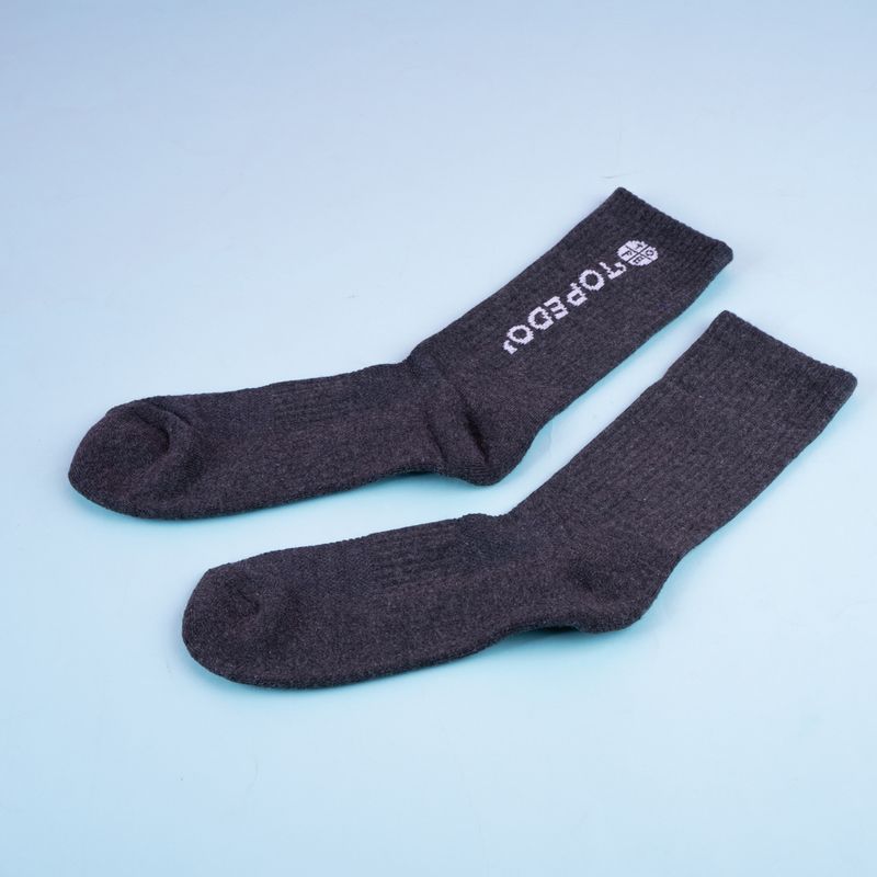 Medias-deportivas-largas-miniso-gris-3-pares-Miniso-3-22177