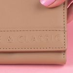 Cartera-con-bot-n-para-mujer-miniso-letras-en-relieve-caf-Miniso-7-23556