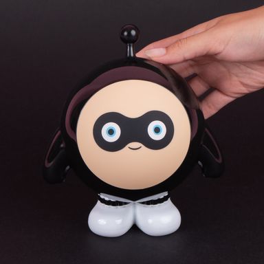 Set para jugar alcancía figura 01 negro serie egg party -  Egg Party
