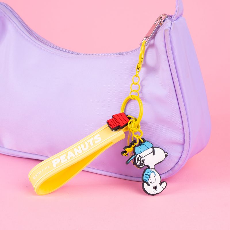 Adorno-para-celular-snoopy-colorful-life-collection-Snoopy-4-23443