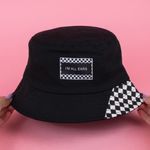 Sombrero-de-cubo-miniso-bloque-y-cuadros-negros-Miniso-2-23836