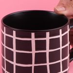 Taza-retro-412-ml-negra-Miniso-5-23926