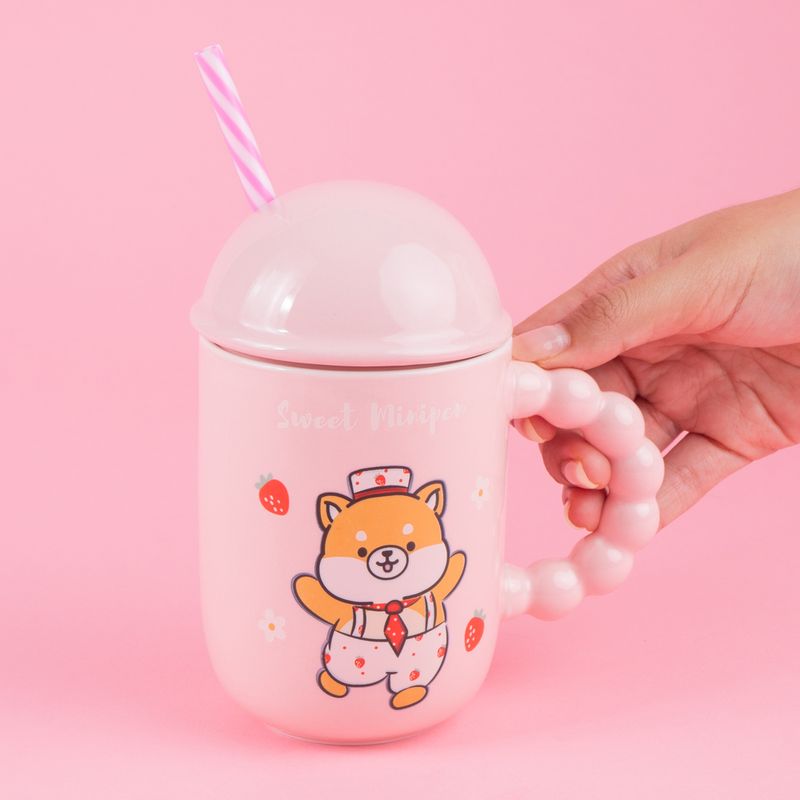 Taza-mini-family-strawberry-stage-collection-de-cer-mica-con-tapa-y-popote-380ml-rosa-Mini-Family-2-21200